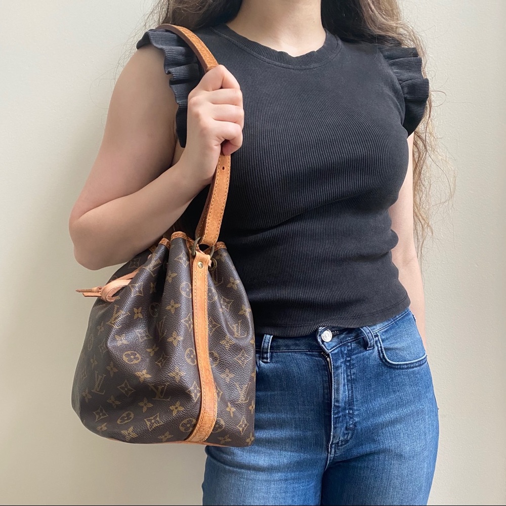 ✨SOLD✨Louis Vuitton Petite Noe Bag